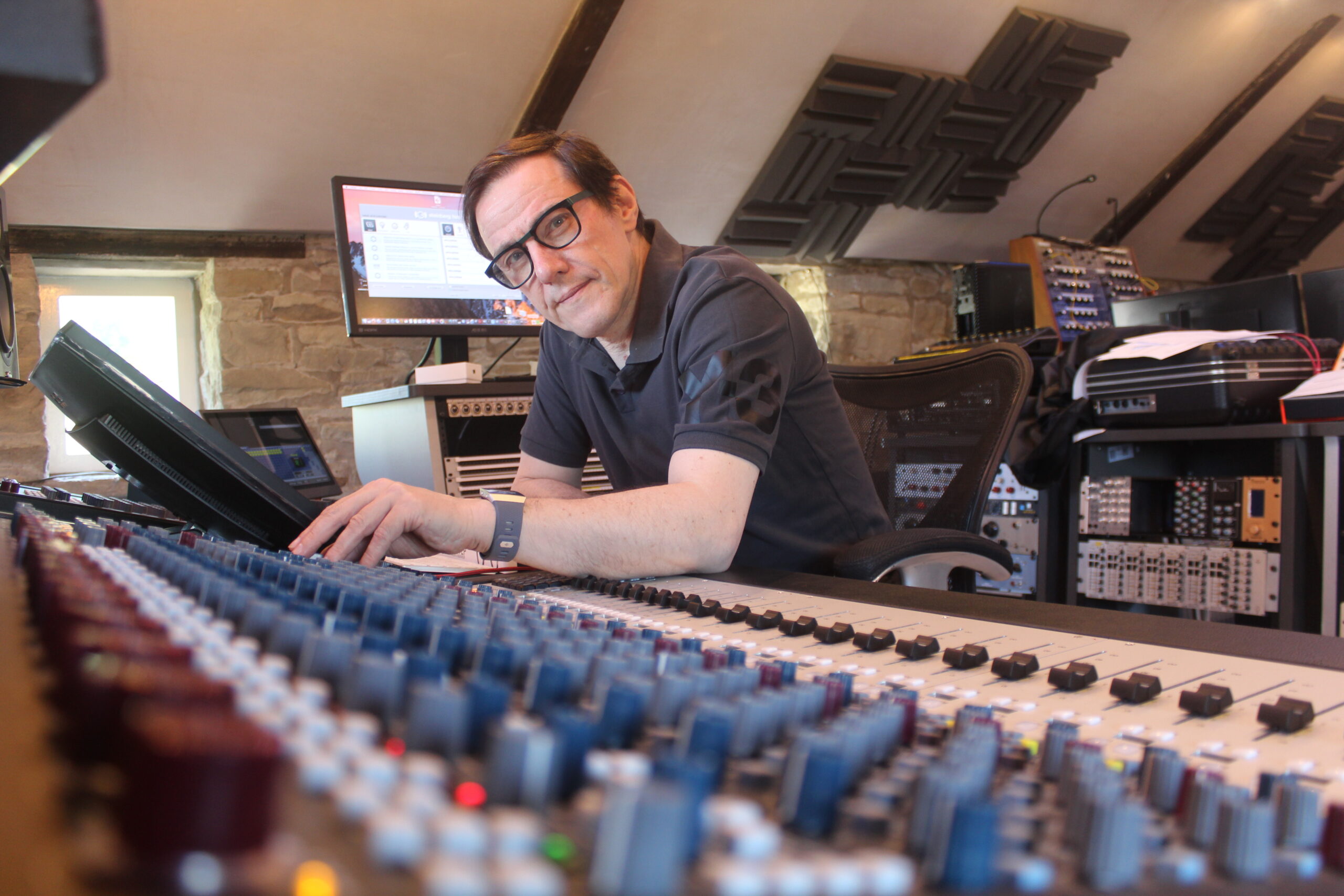 Stephen Morris Transforms his Home Studio with the Genesys G48