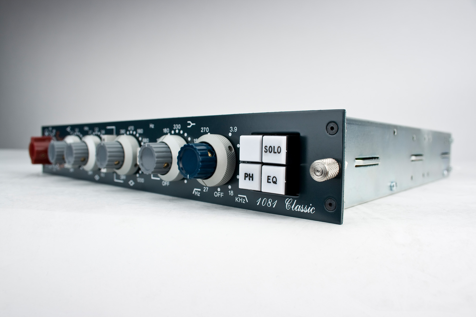 1081 Classic AMS Neve