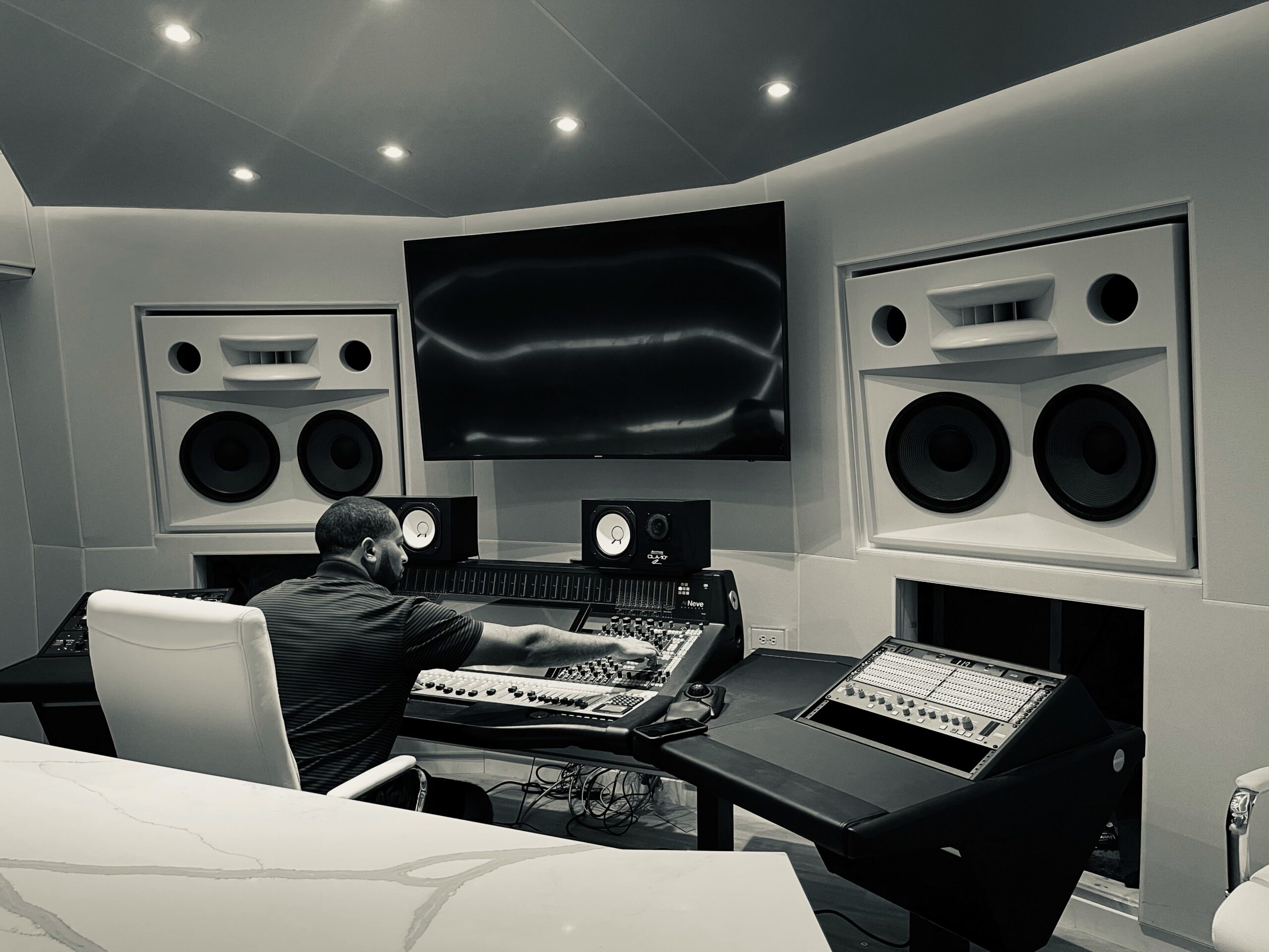 Super Producer Lil’ Ronnie Chooses a Neve Genesys Black Console for his new Studio Complex