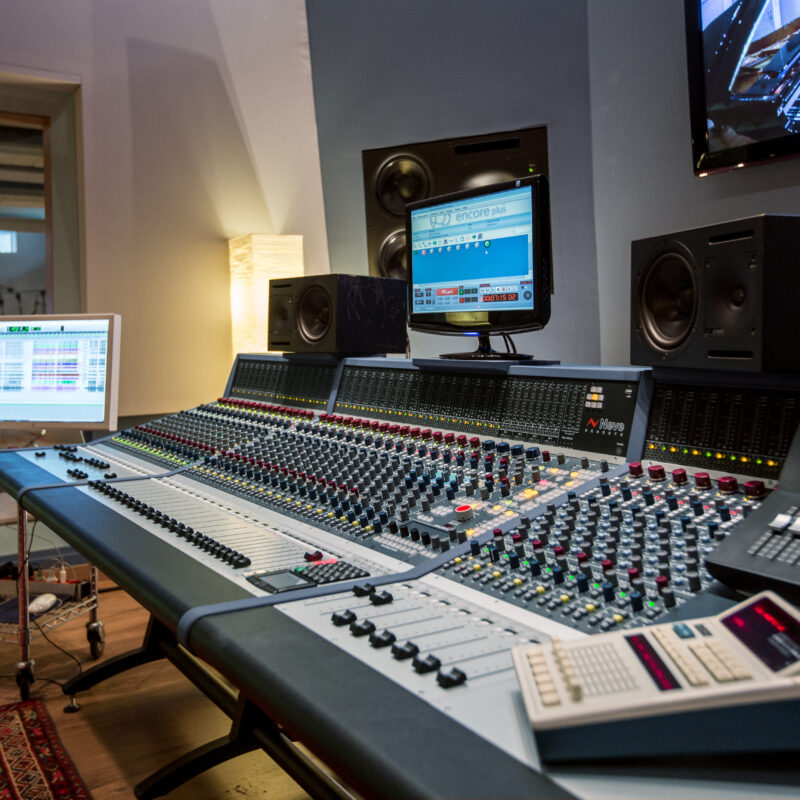 Console in studio