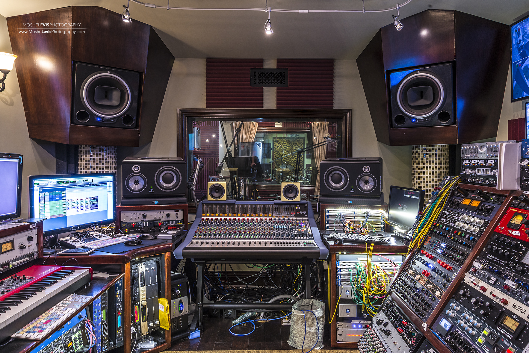 Home Studio Turns Pro with Genesys G32 Console