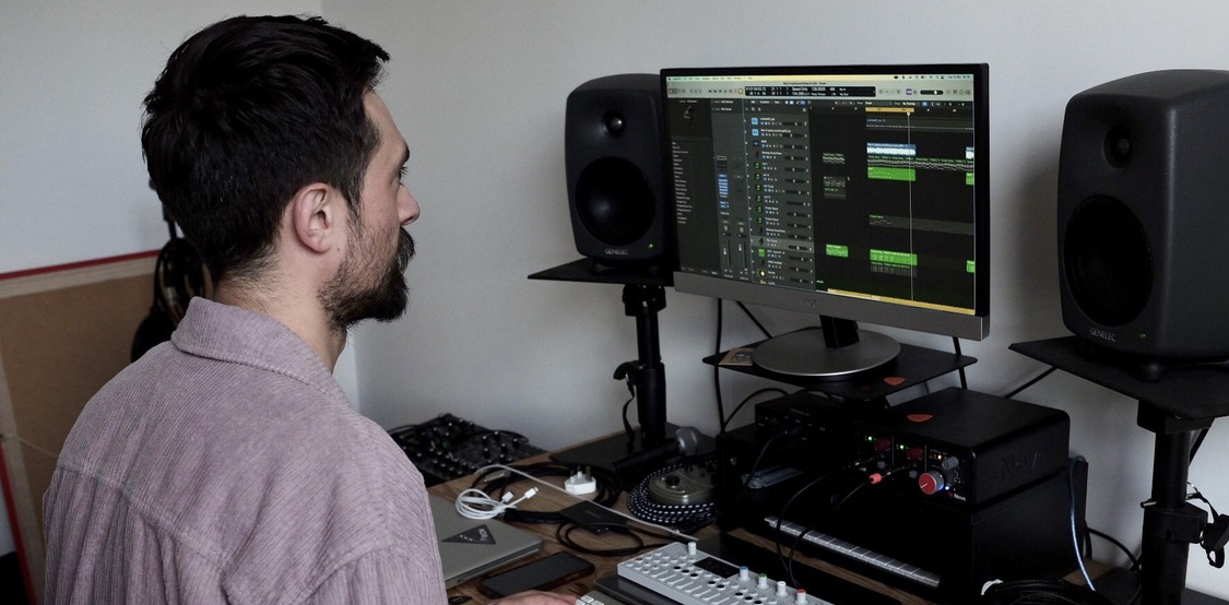 88M captures the moment for Bastille’s Kyle Simmons